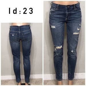 I d : 2 3 distressed stretch jeans. NWT
